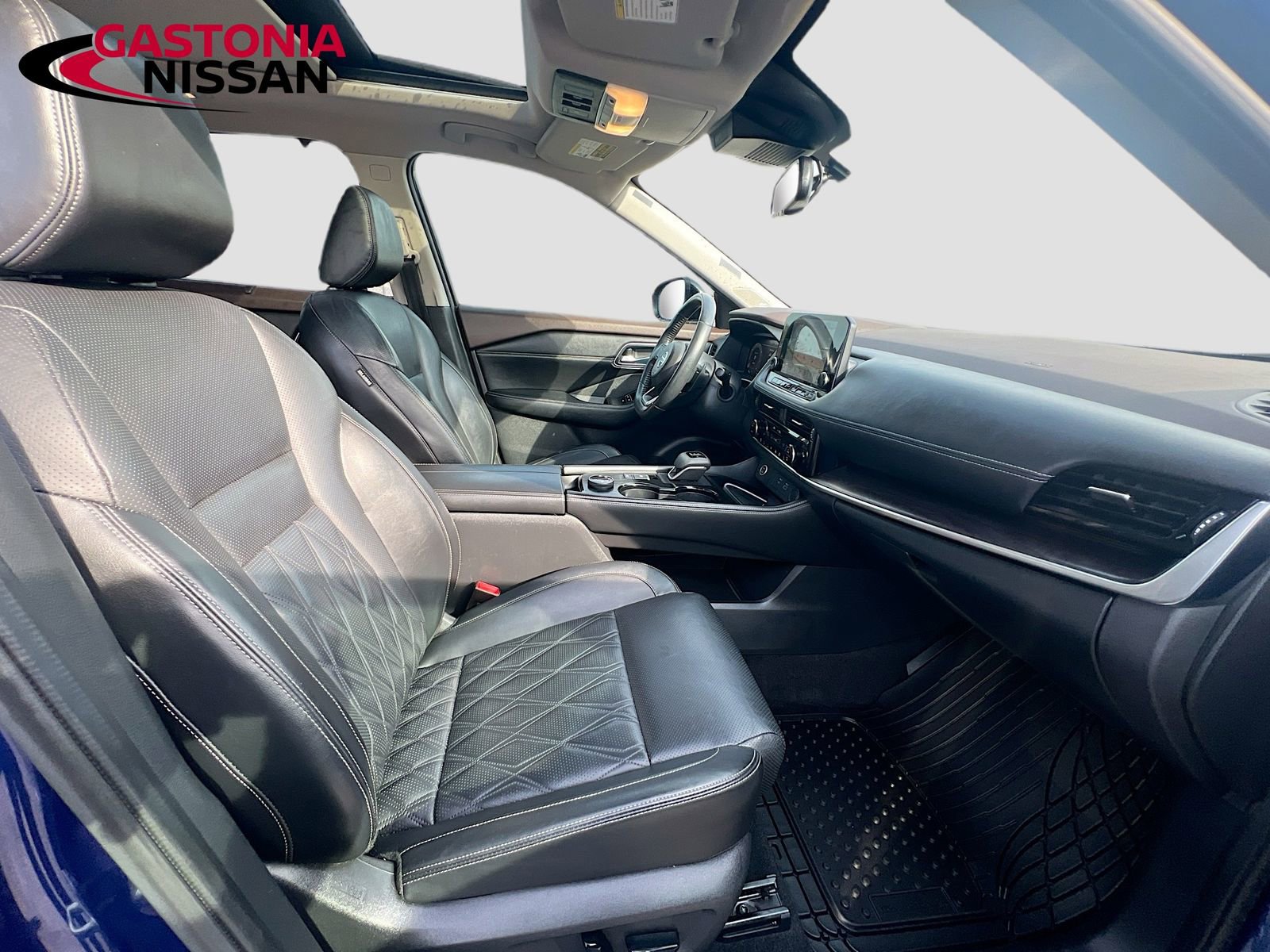 Used 2021 Nissan Rogue Platinum image 37