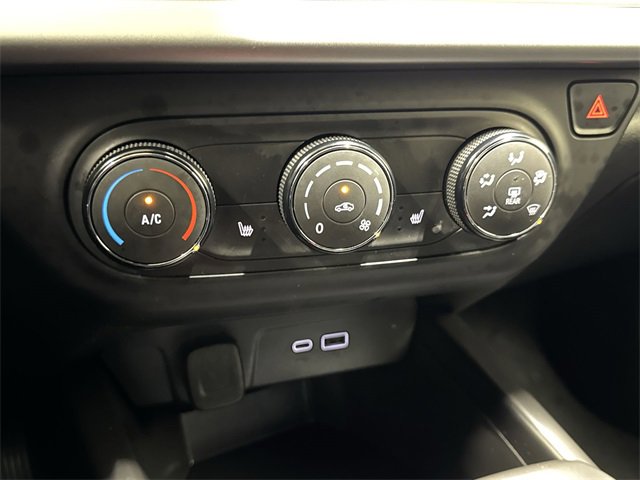 Certified 2024 Chevrolet Trax RS w/ Driver Confidence Package image 18