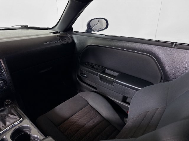 Used 2010 Dodge Challenger R/T RWD image 21