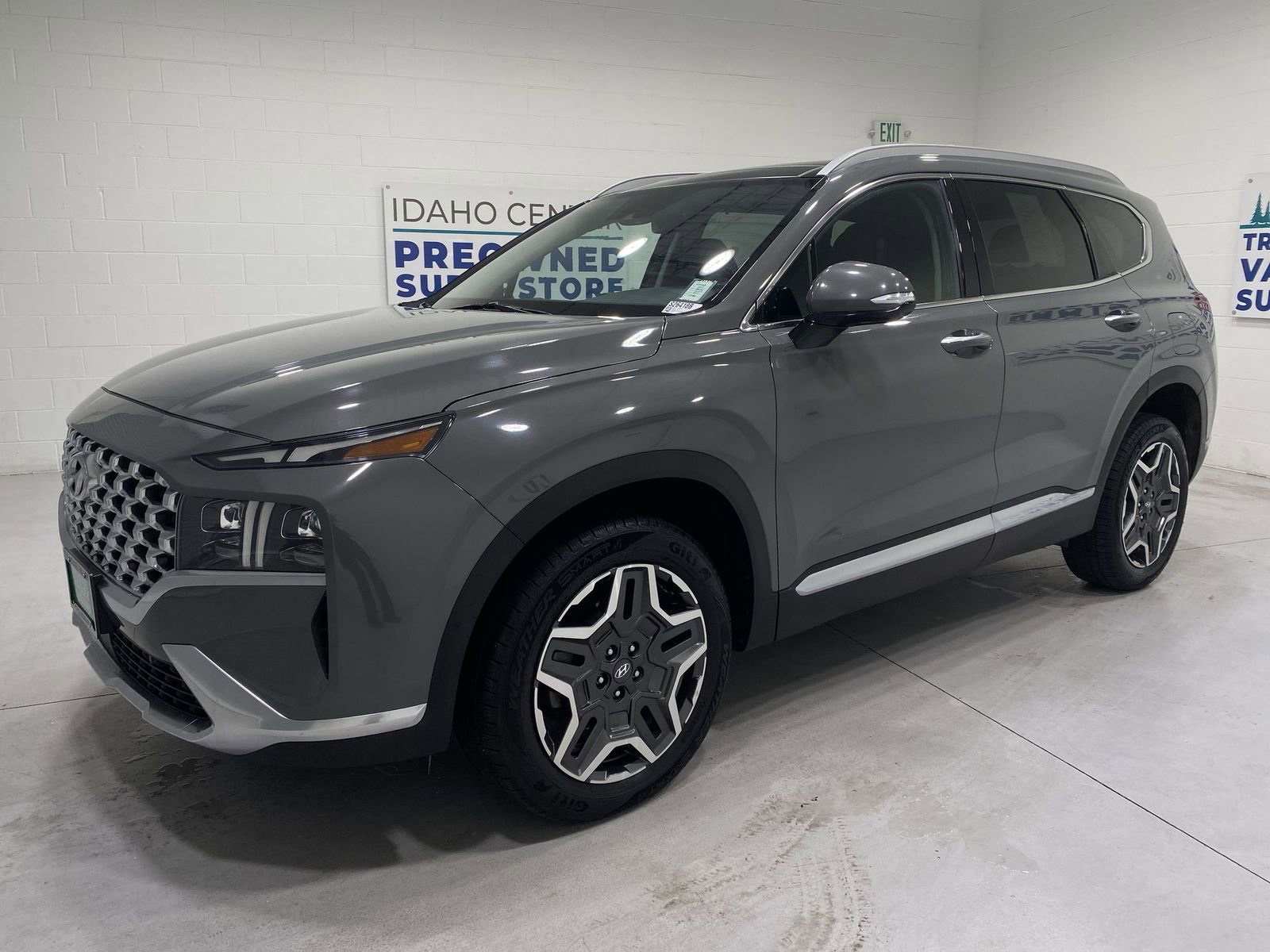 Used 2023 Hyundai Santa Fe Limited AWD/4WD image 4