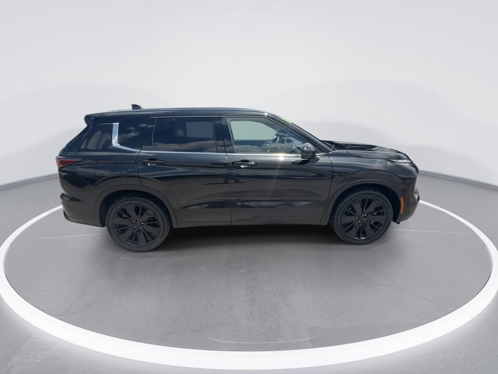 New 2026 Mitsubishi Outlander LE FWD image 9