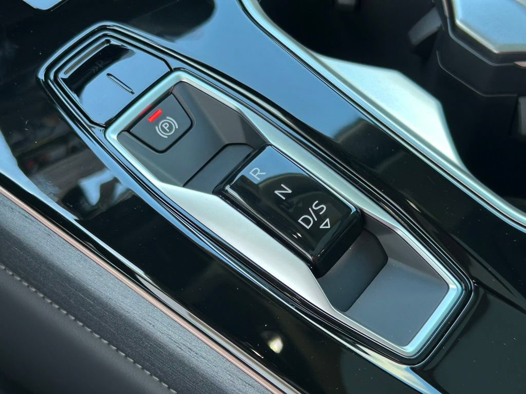 New 2026 Audi A6 Premium Plus AWD/4WD image 33
