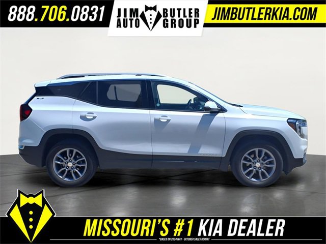 Used 2024 GMC Terrain SLT image 28