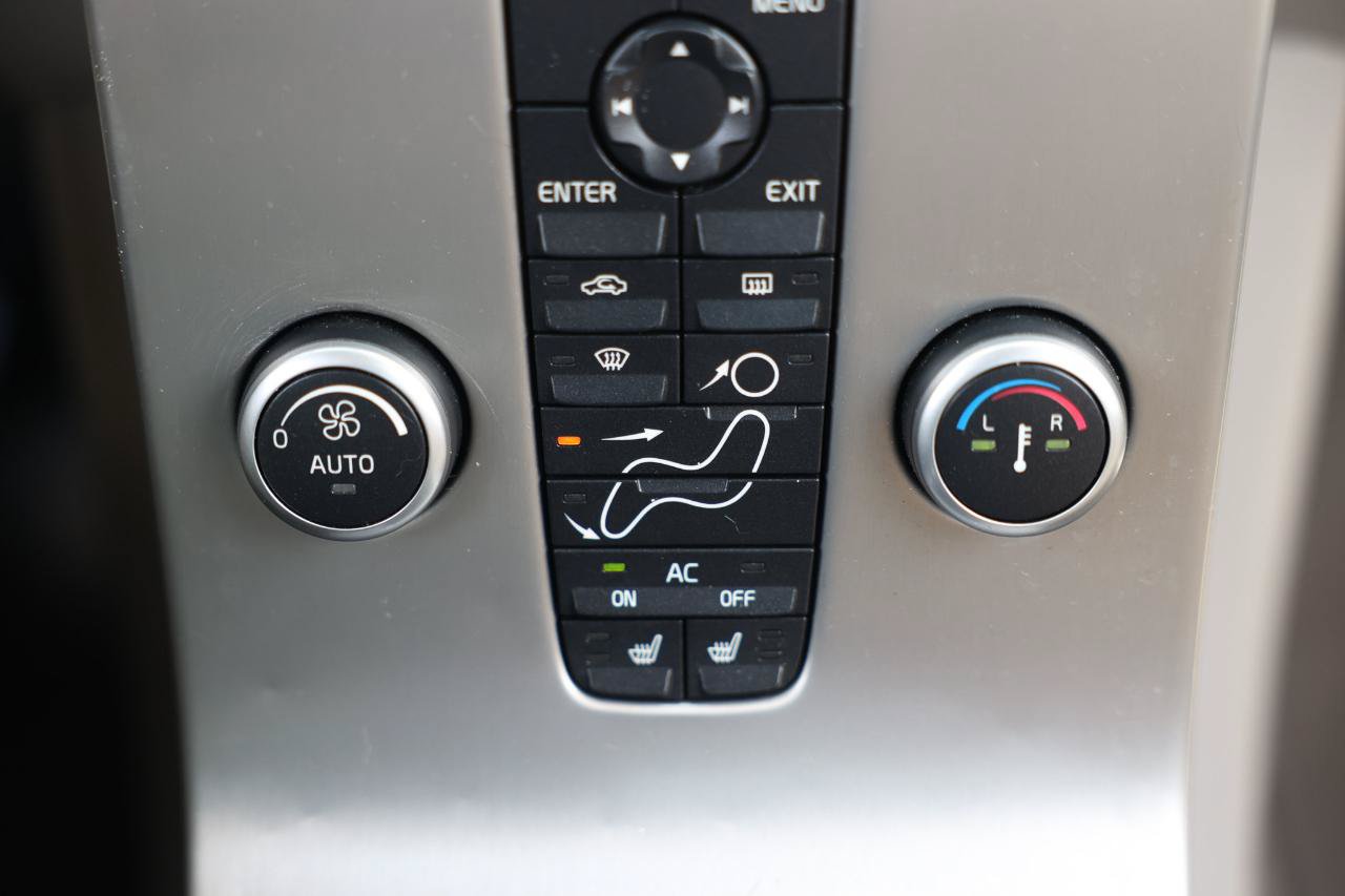 Used 2008 Volvo C70 T5 FWD image 30