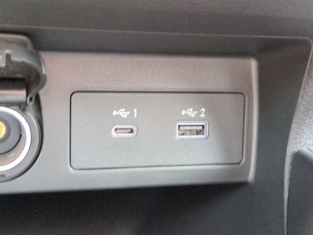 New 2025 Nissan Versa SR w/ Trunk Package image 20