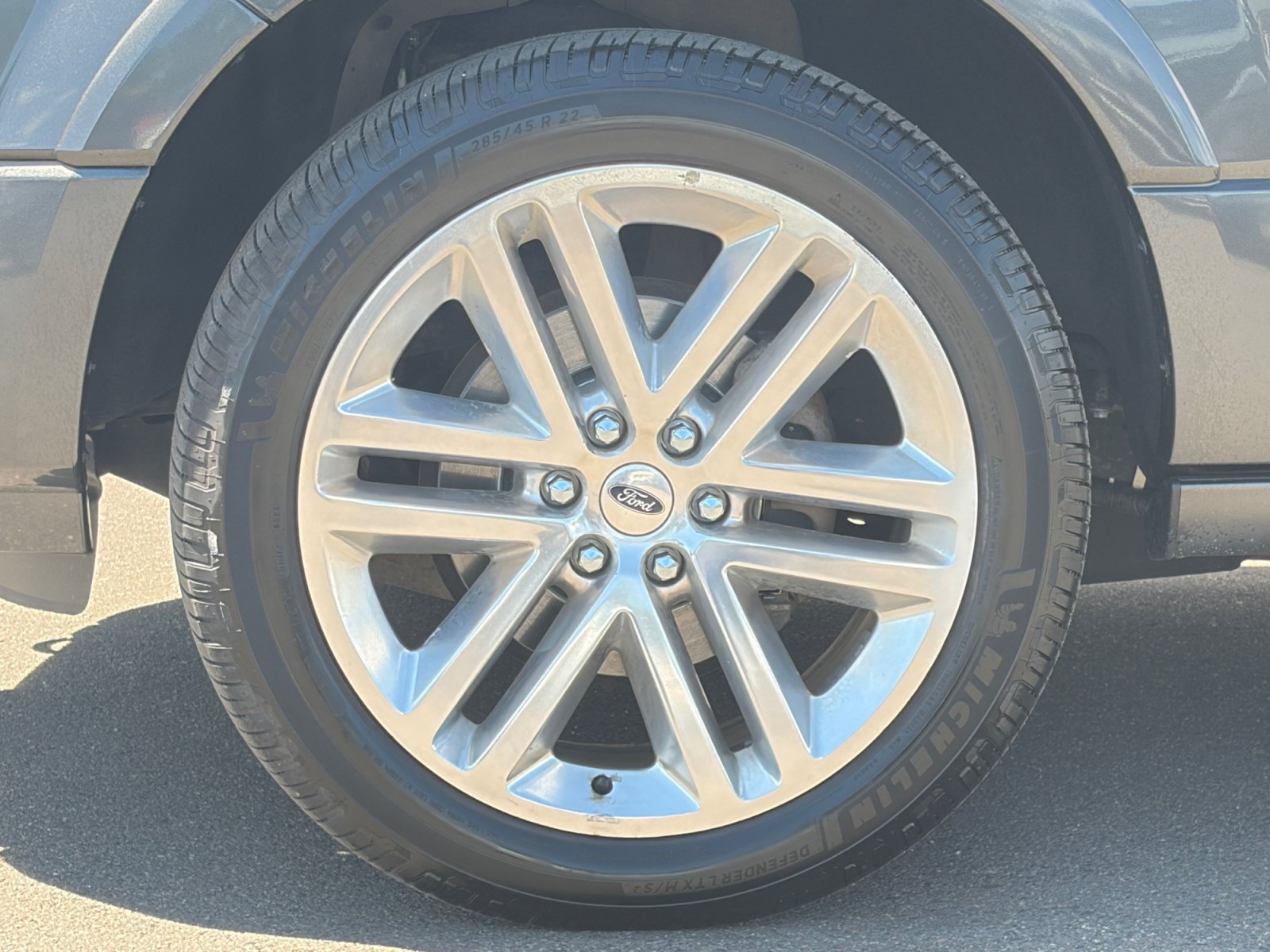 Used 2017 Ford Expedition Limited w/ Equipment Group 301A AWD/4WD image 11