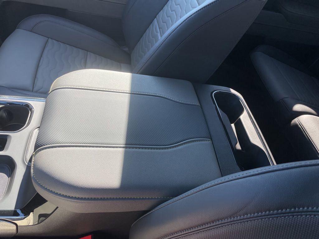 Used 2025 Chevrolet Silverado 1500 ZR2 w/ Technology Package image 20