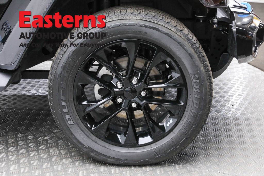 Used 2021 Jeep Wrangler Unlimited Sahara image 32