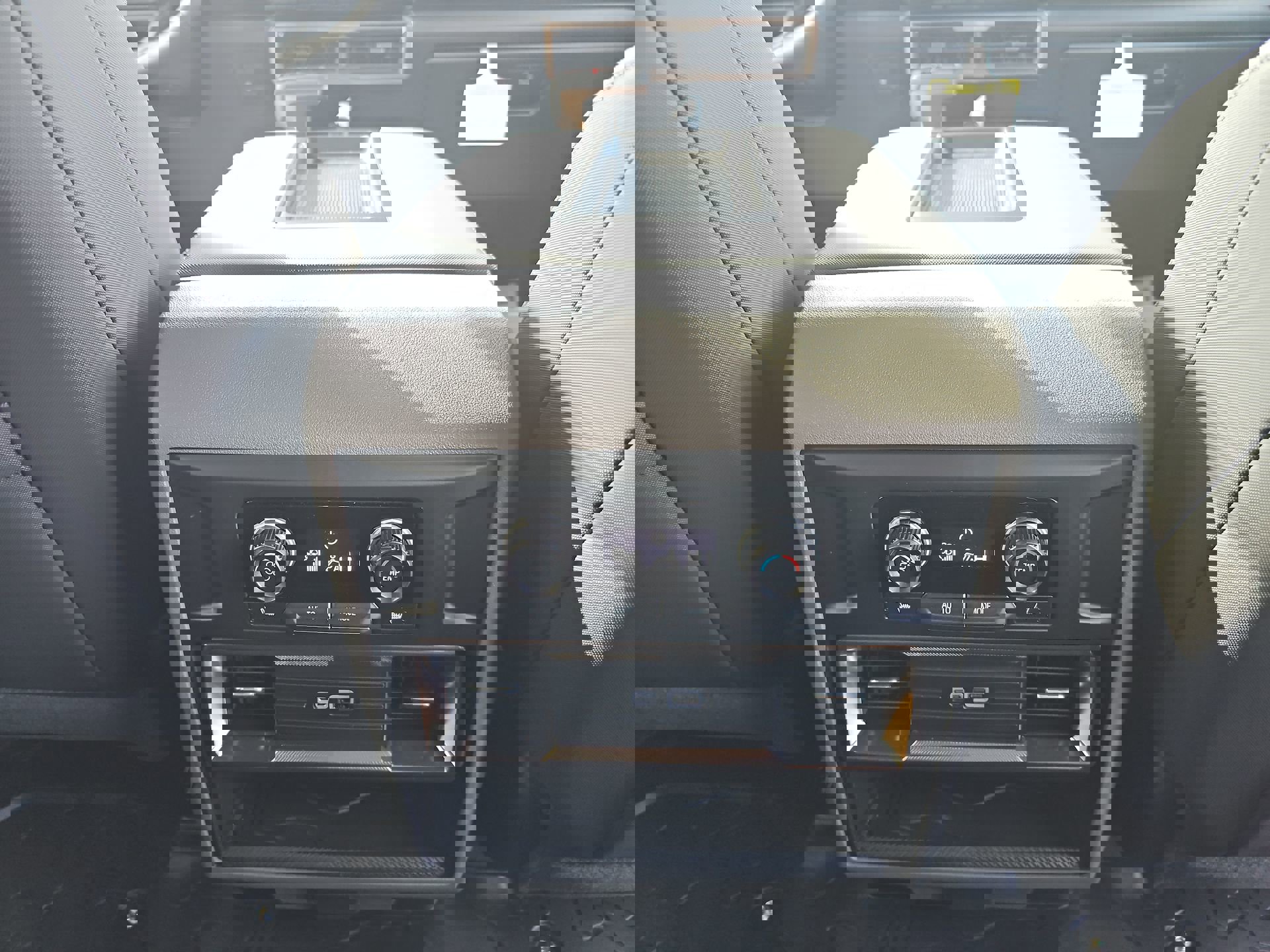 New 2025 GMC Hummer EV 3X w/ LPO, Cargo Utility Package image 23