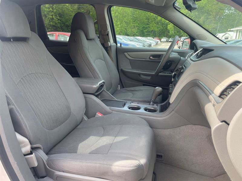Used 2013 Chevrolet Traverse LS FWD image 12