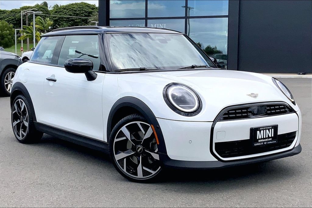 Used 2026 MINI Cooper 2-Door Hardtop FWD image 1