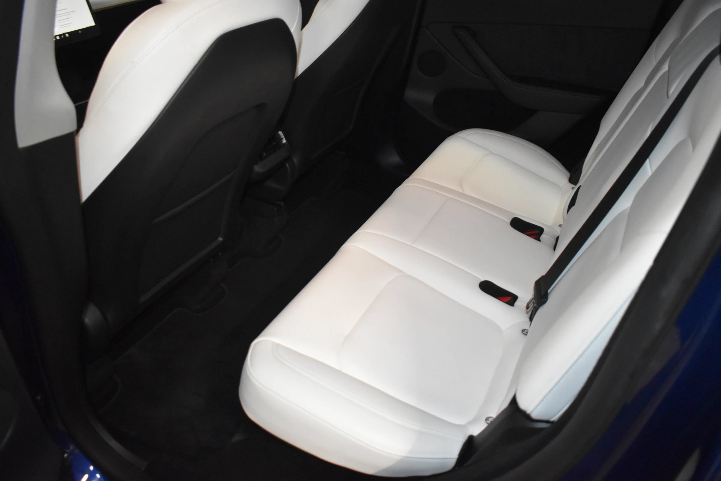 Used 2024 Tesla Model Y Performance AWD/4WD image 15