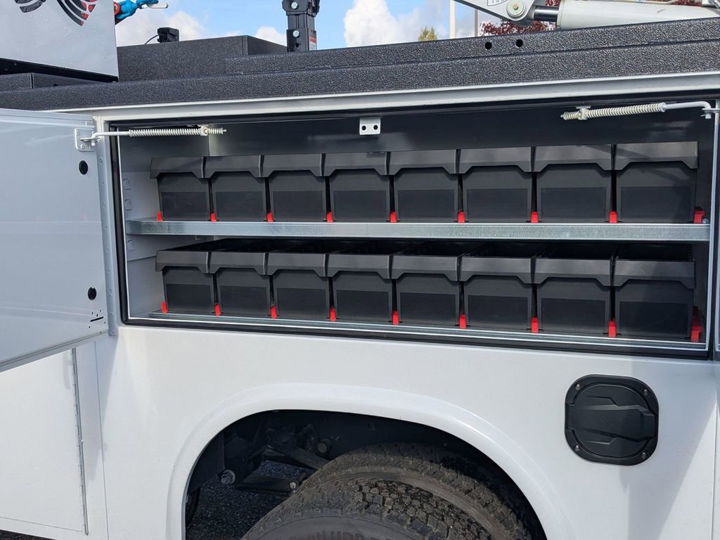 New 2026 Ford F550 4x4 Supercab Super Duty image 15