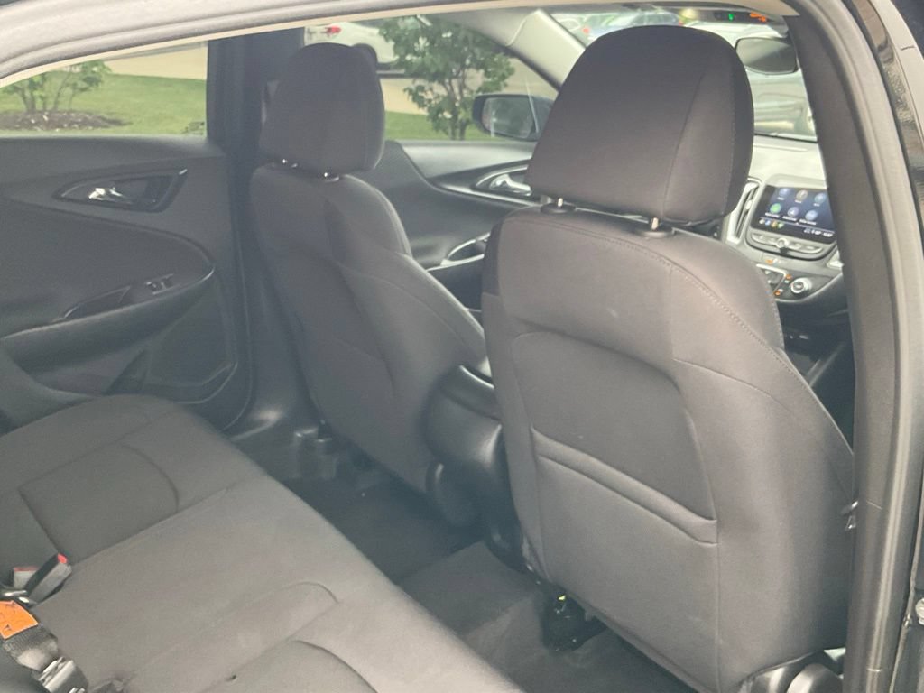 Used 2025 Chevrolet Malibu LS FWD image 15