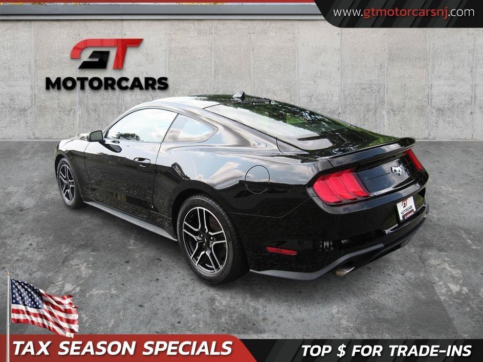 Used 2021 Ford Mustang Premium RWD image 7