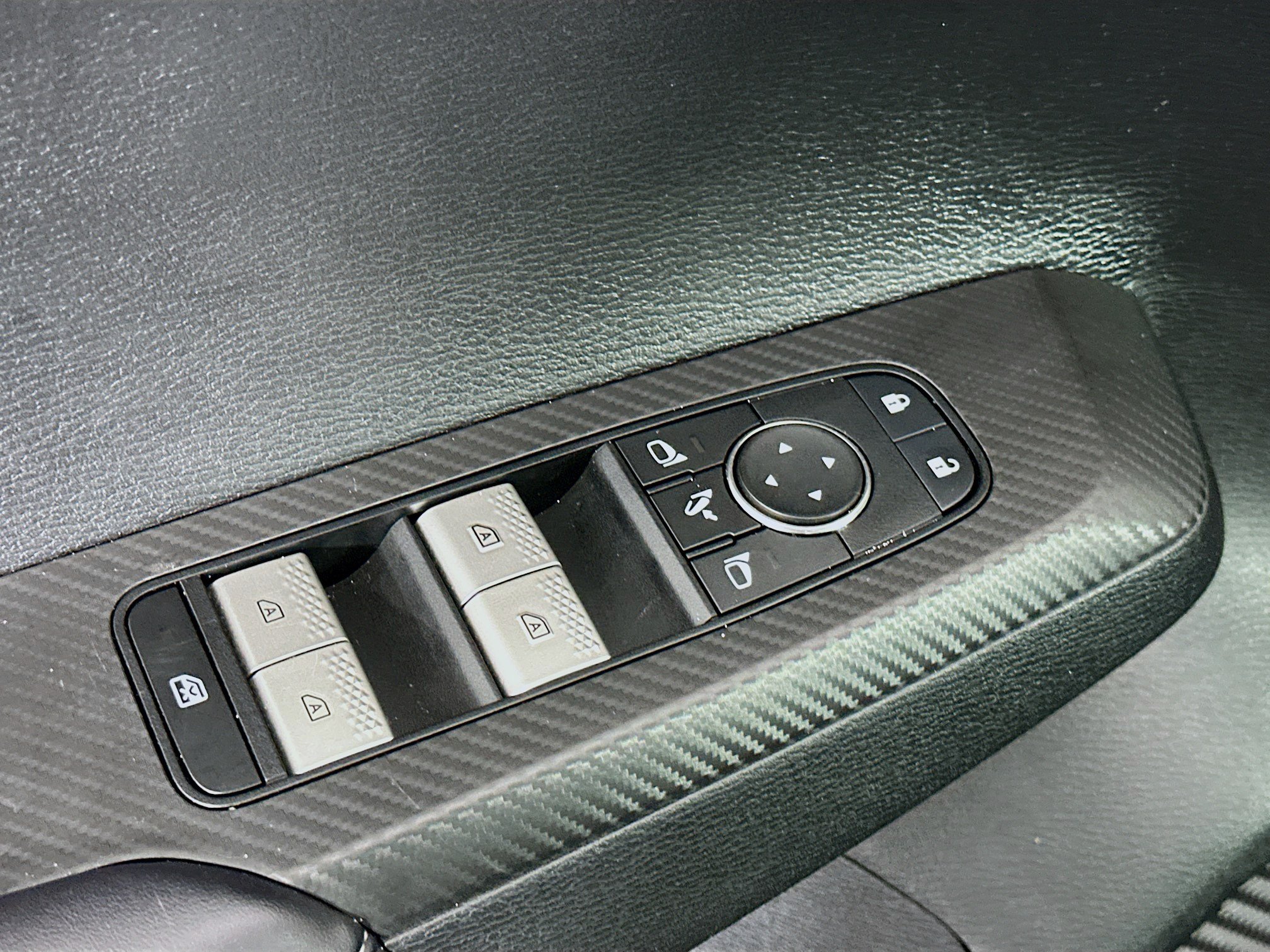 Used 2024 Mitsubishi Outlander SE FWD image 15