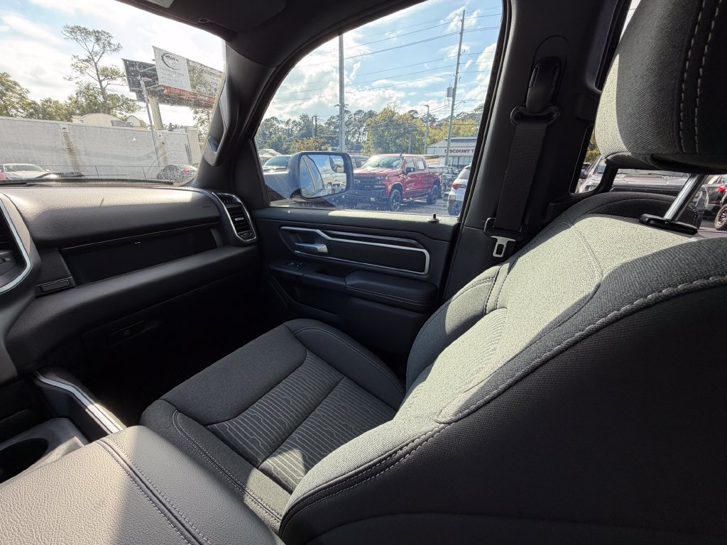 Used 2024 RAM 1500 Big Horn AWD/4WD image 17