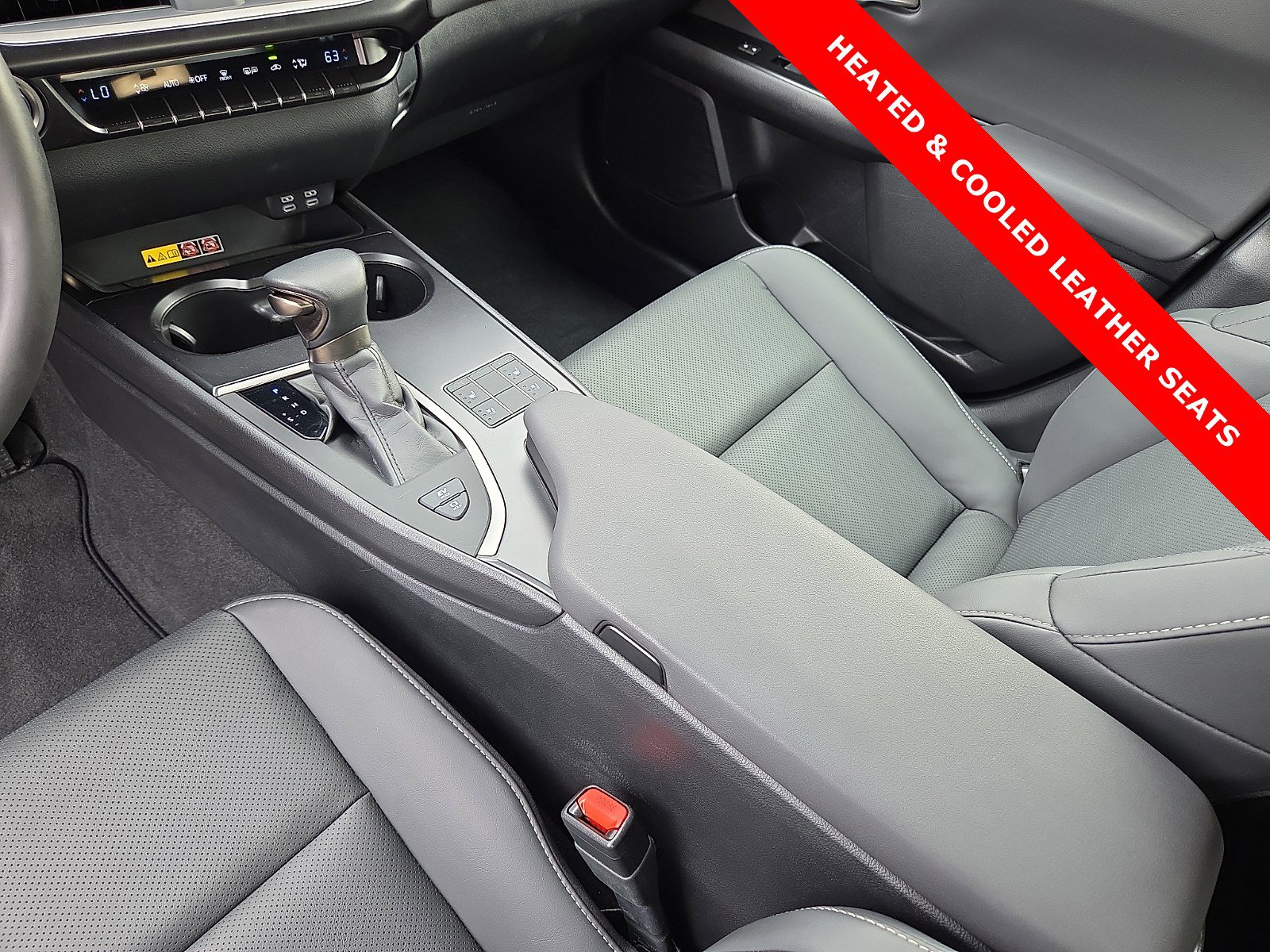 Used 2024 Lexus UX 250h F Sport image 25