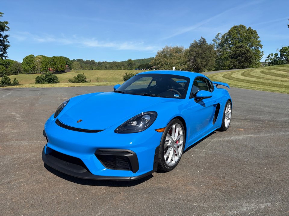 Certified 2022 Porsche 718 Cayman GT4 RWD image 1