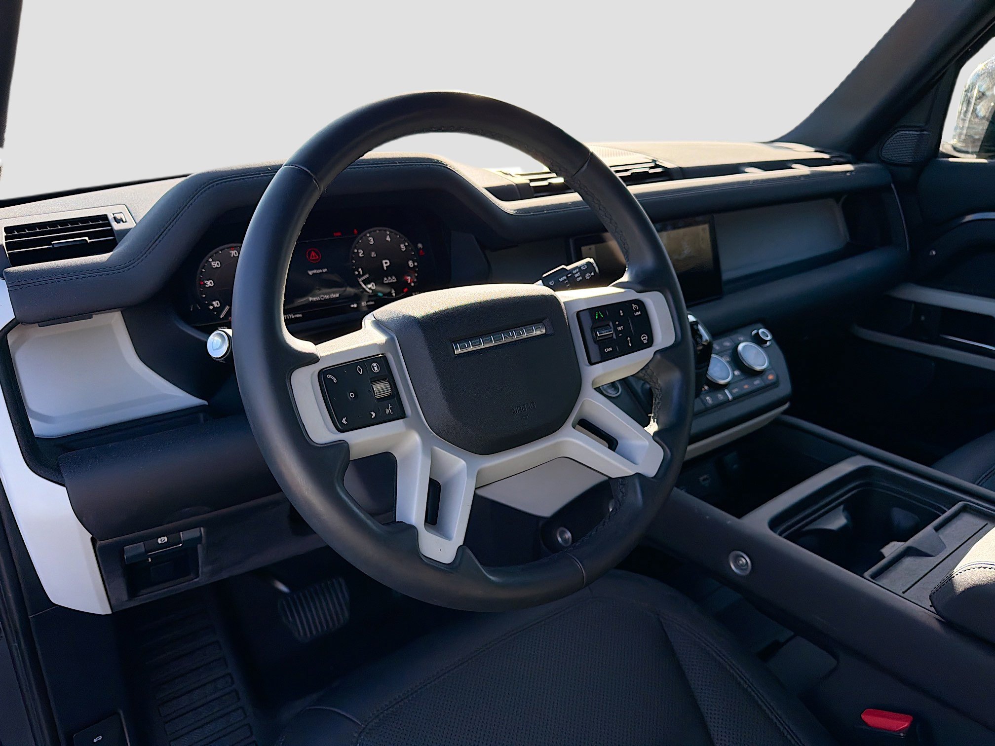 Used 2024 Land Rover Defender 110 S image 26