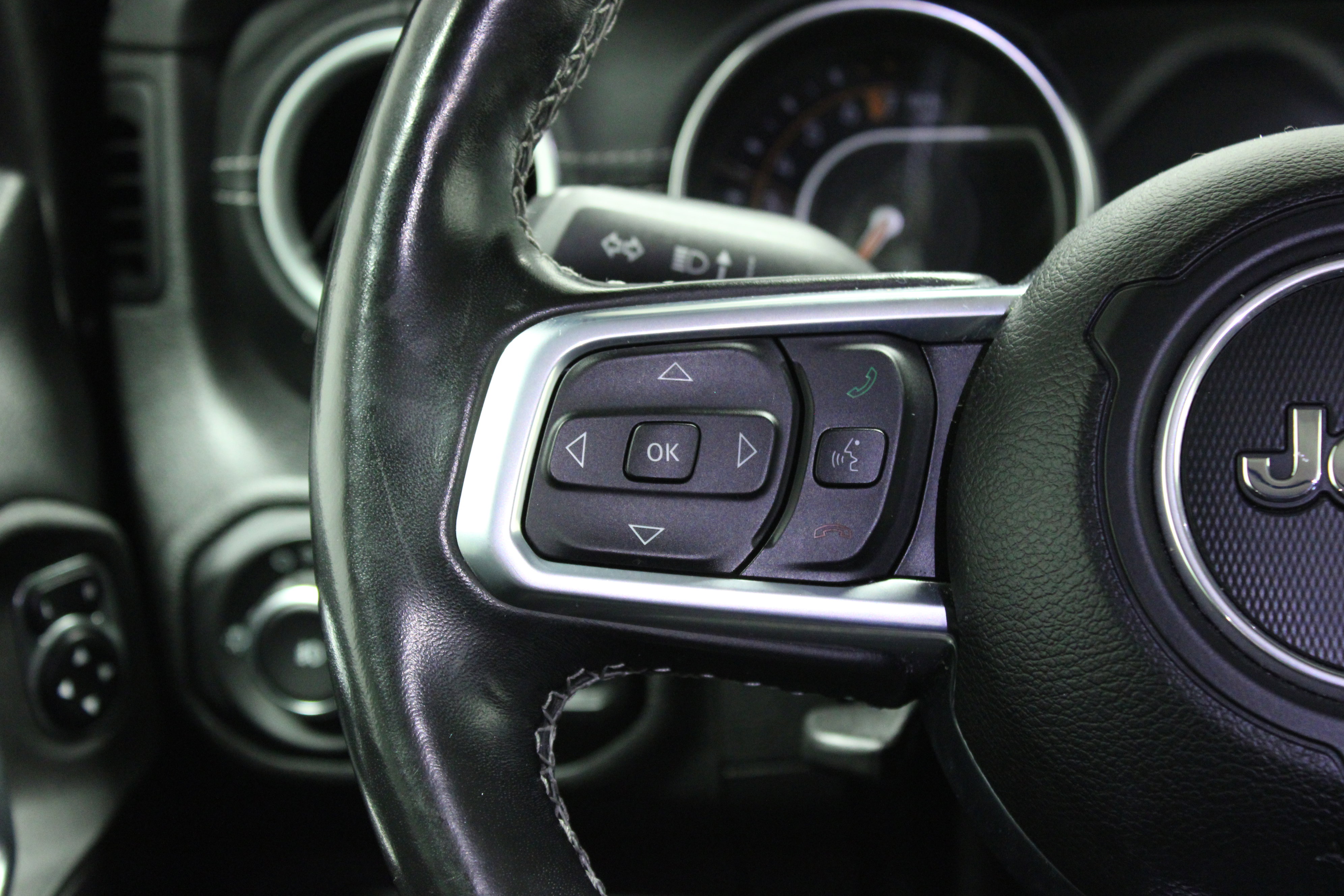 Used 2021 Jeep Wrangler Unlimited Sahara AWD/4WD image 19