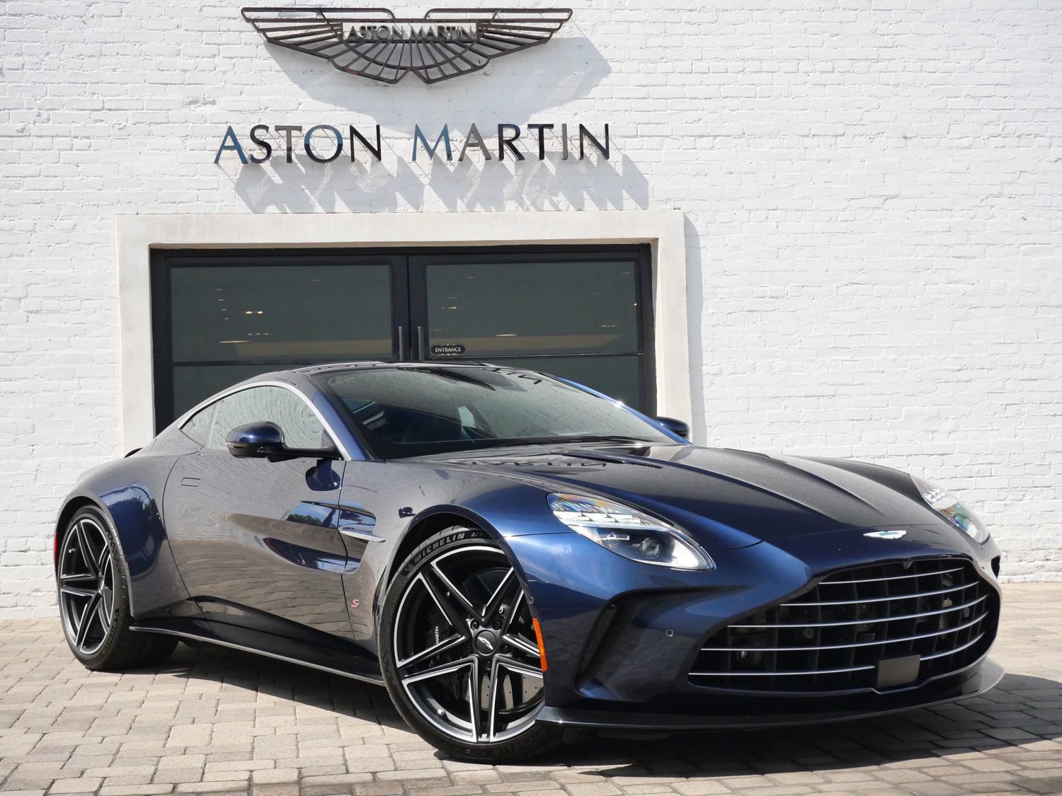 Used 2026 Aston Martin V8 Vantage S RWD image 1
