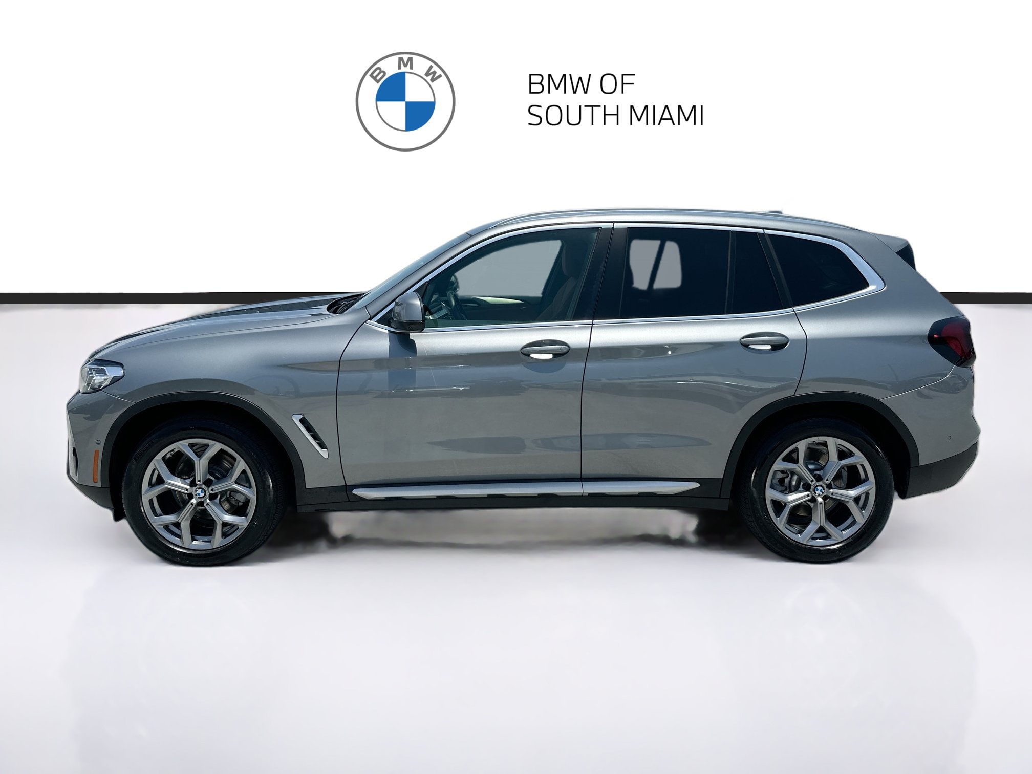 Used 2024 BMW X3 sDrive30i w/ Convenience Package RWD image 4
