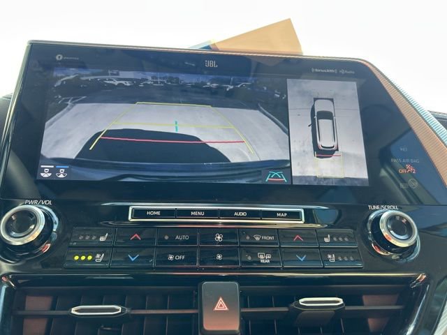 Used 2022 Toyota Highlander Platinum AWD/4WD image 23