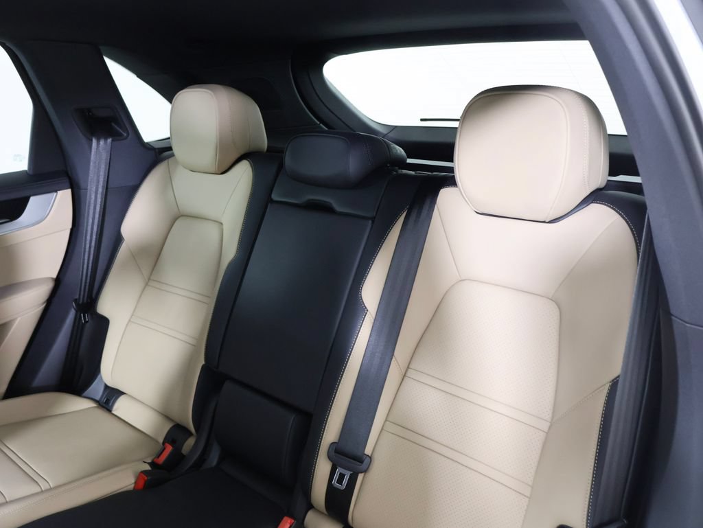 New 2026 Porsche Cayenne AWD/4WD image 11