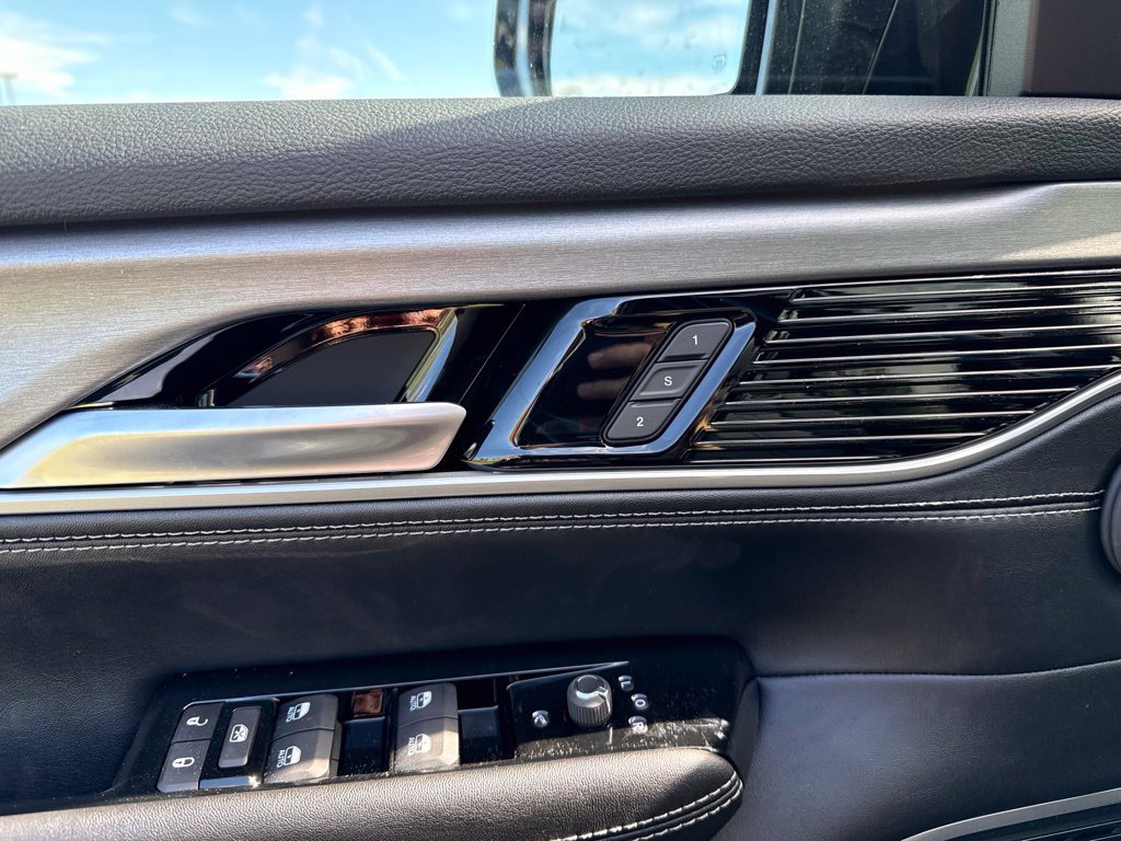 New 2026 Jeep Grand Wagoneer 4WD image 30