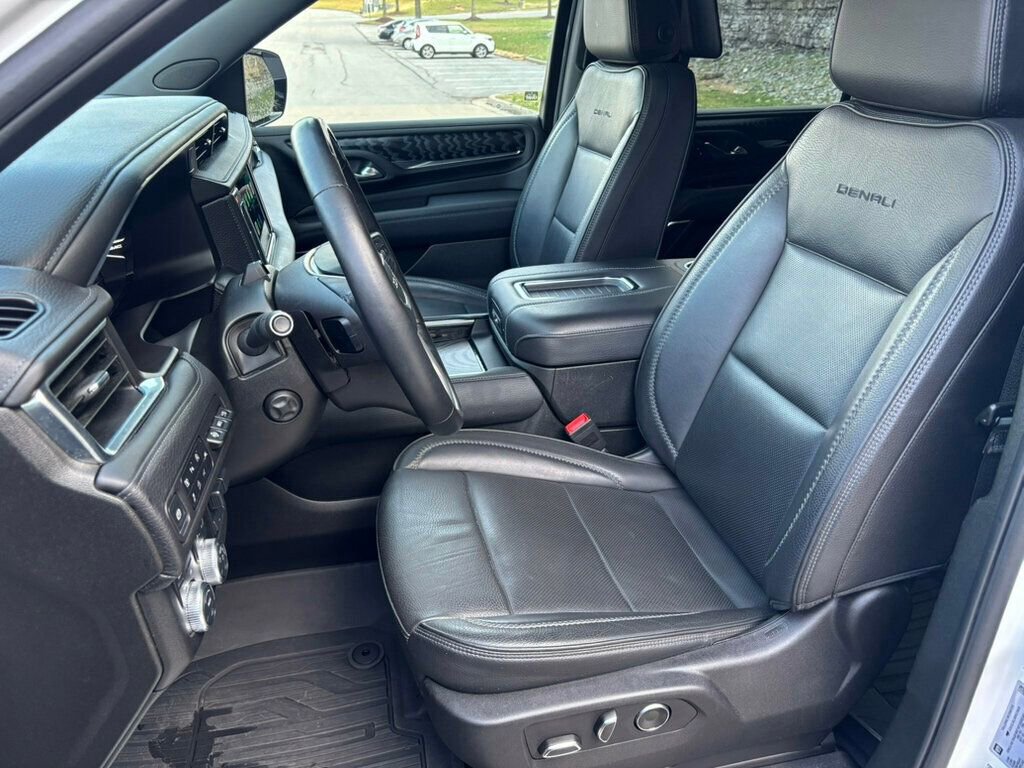 Used 2024 GMC Yukon XL Denali w/ Advanced Technology Package image 11