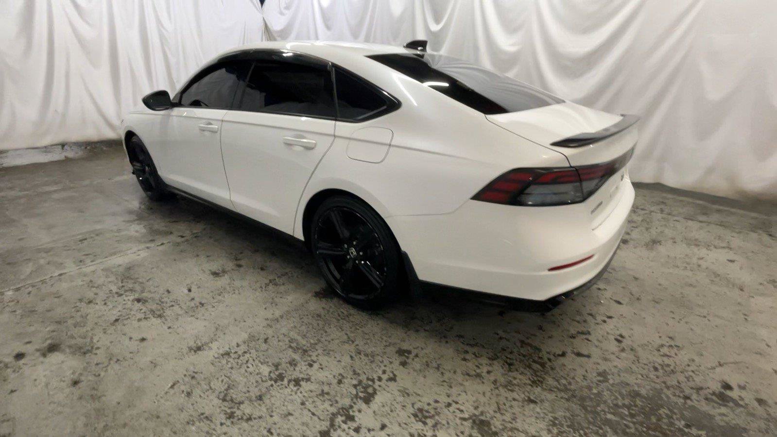 Used 2023 Honda Accord Sport image 10