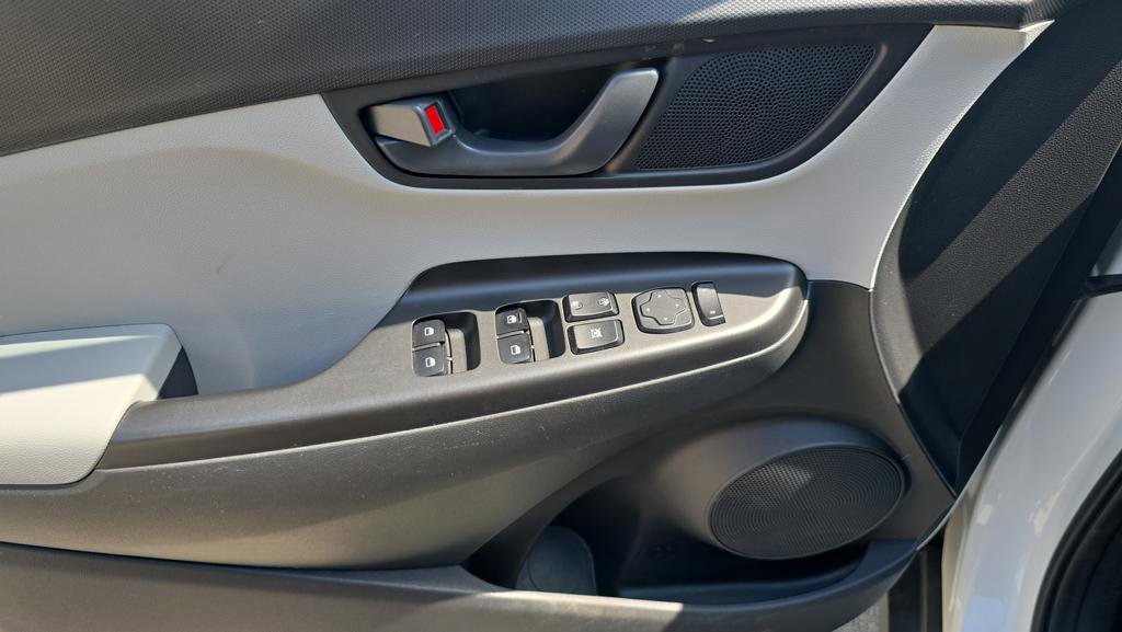 Certified 2023 Hyundai Kona SE FWD image 16