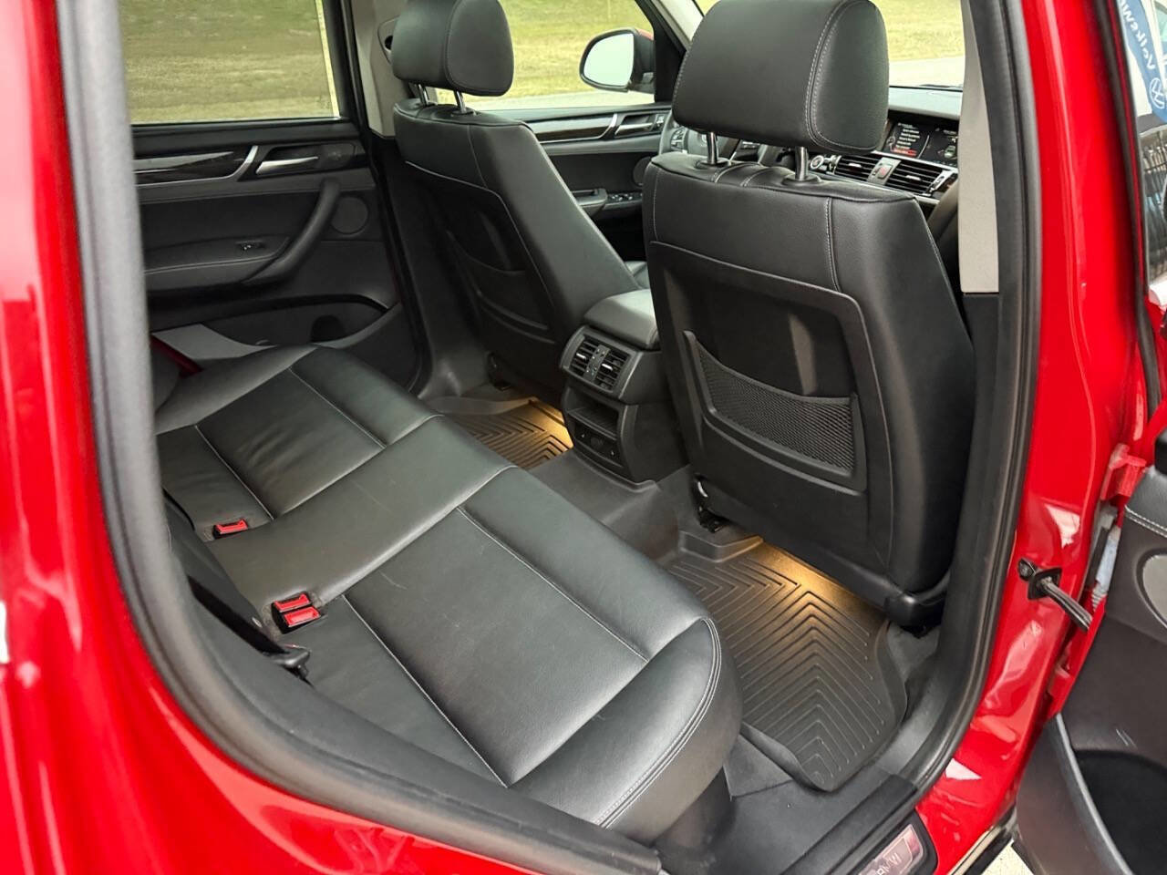 Used 2015 BMW X3 xDrive28d image 32