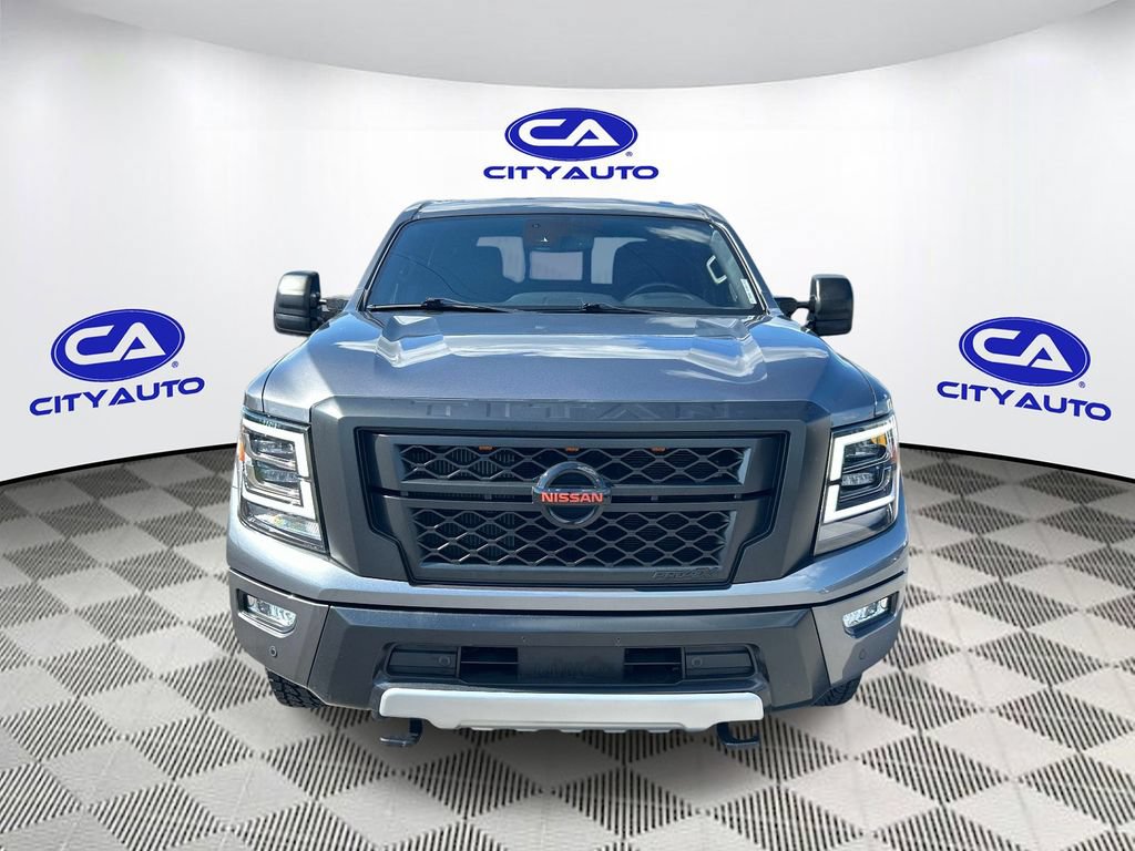 Used 2022 Nissan Titan PRO-4X AWD/4WD image 11
