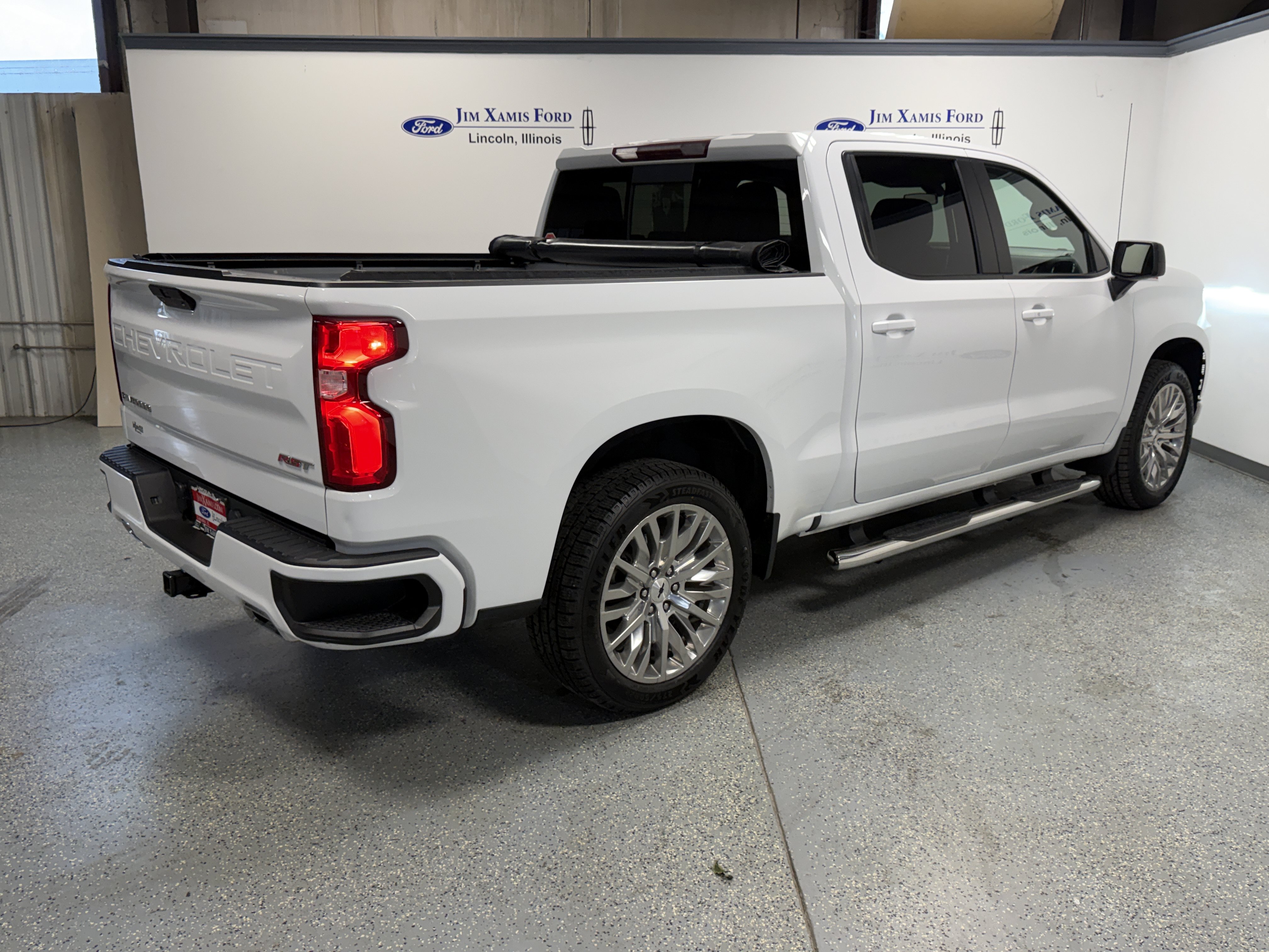 Used 2021 Chevrolet Silverado 1500 RST w/ Convenience Package II AWD/4WD image 32