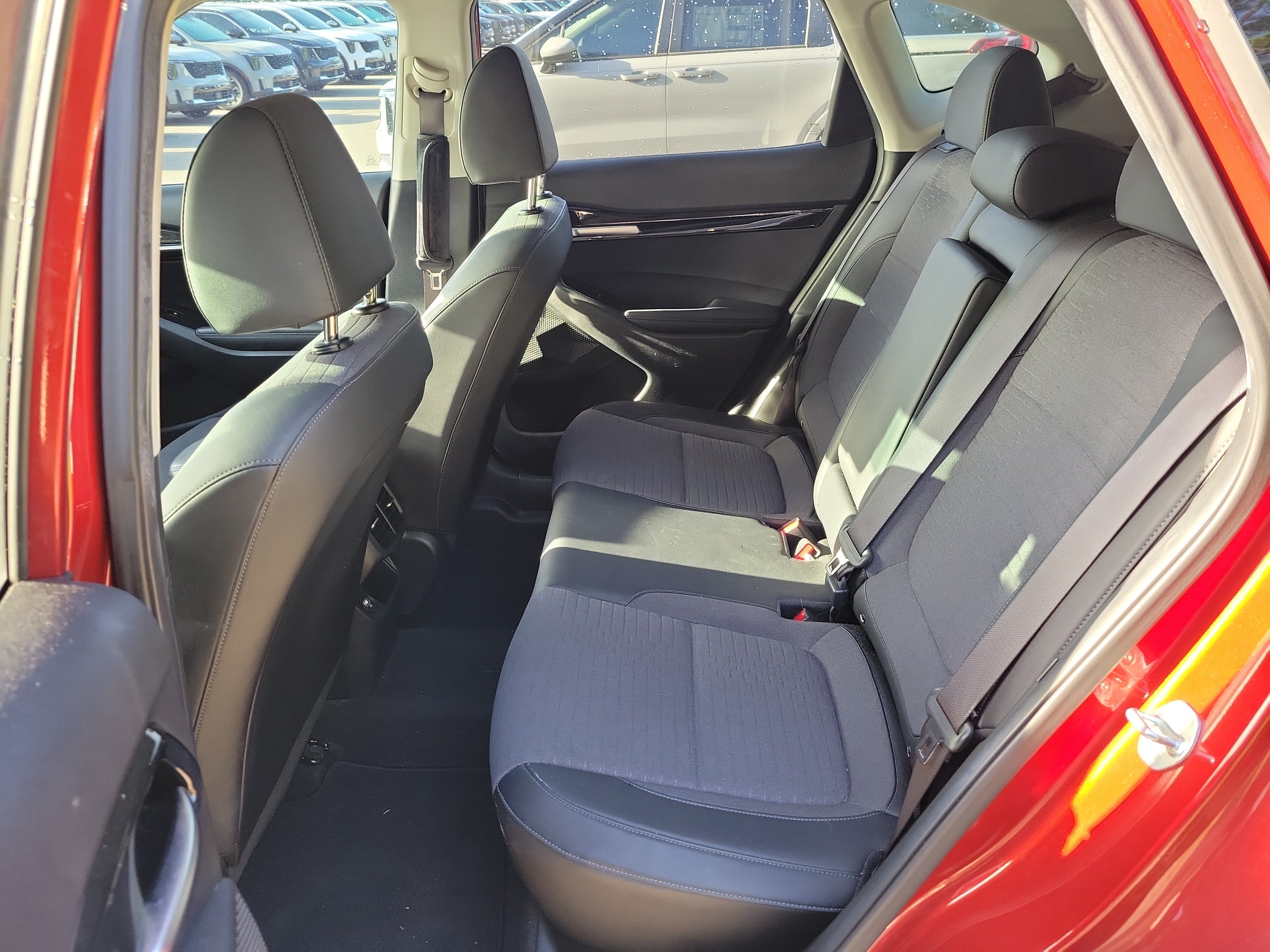 Used 2023 Kia Seltos S w/ Navigation Package AWD/4WD image 15