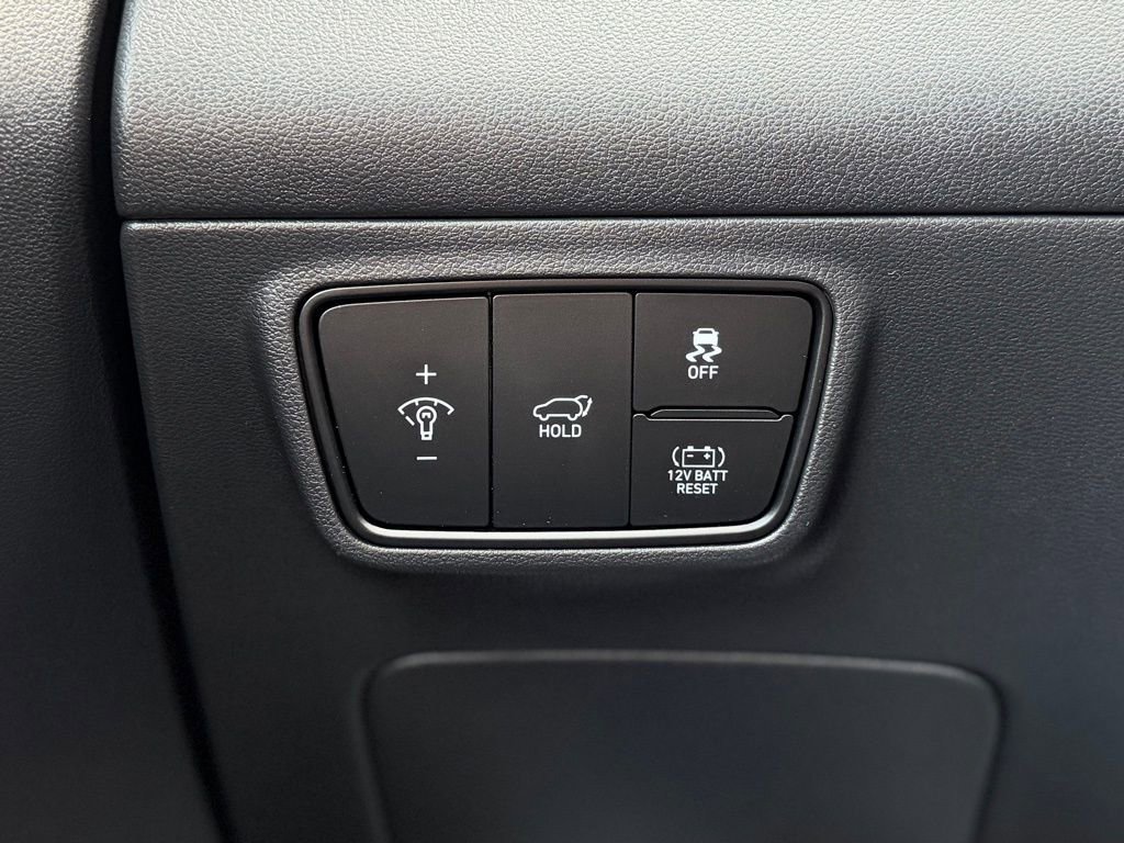 Used 2023 Hyundai Tucson Blue image 25