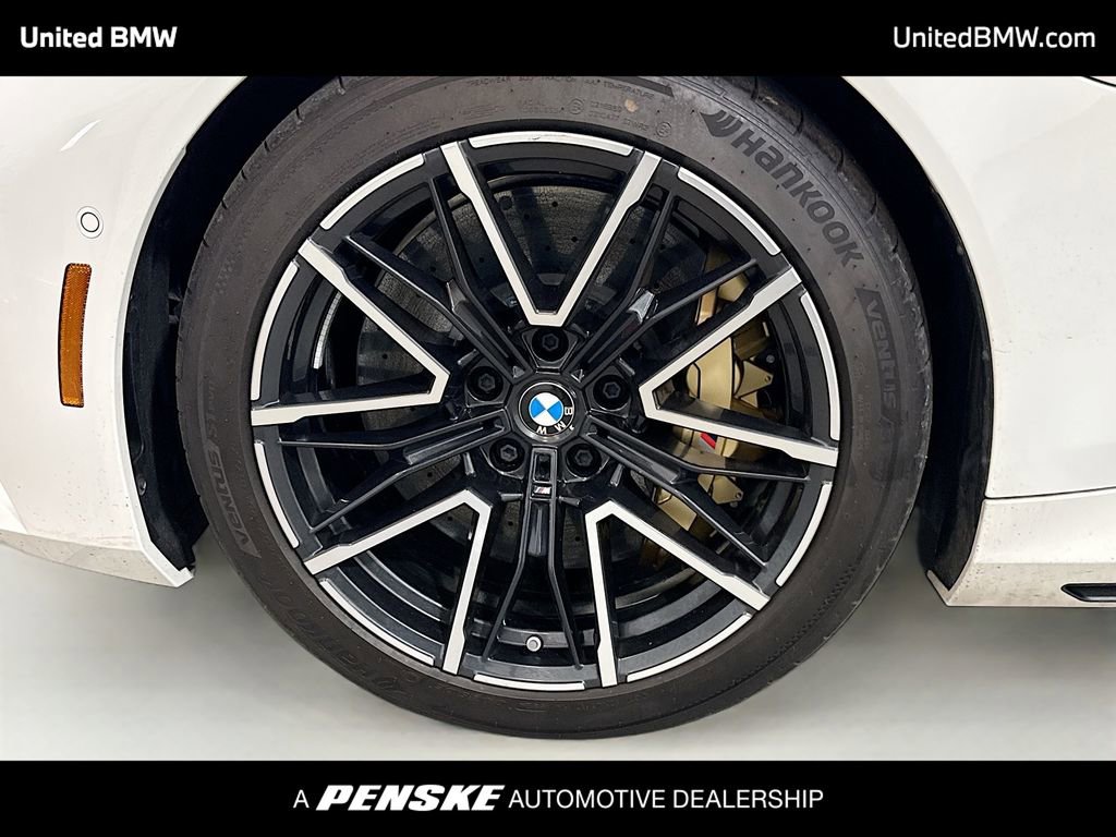 Used 2025 BMW M5 w/ Carbon Package AWD/4WD image 2