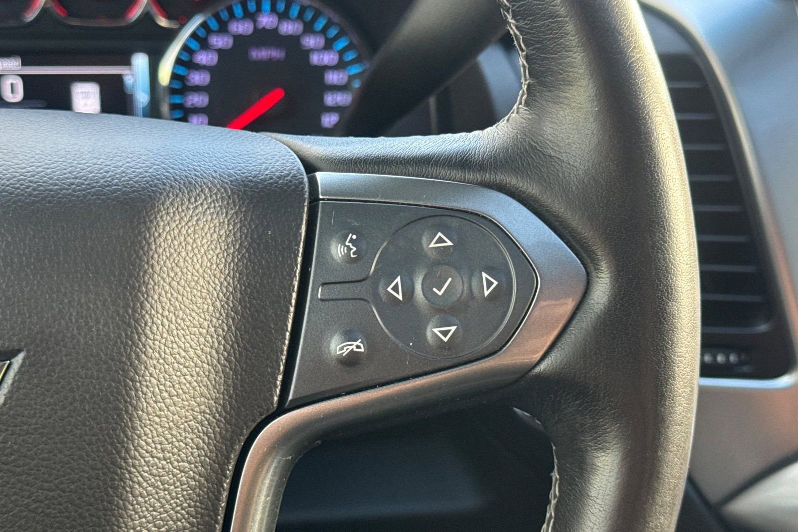 Used 2020 Chevrolet Tahoe LT AWD/4WD image 35