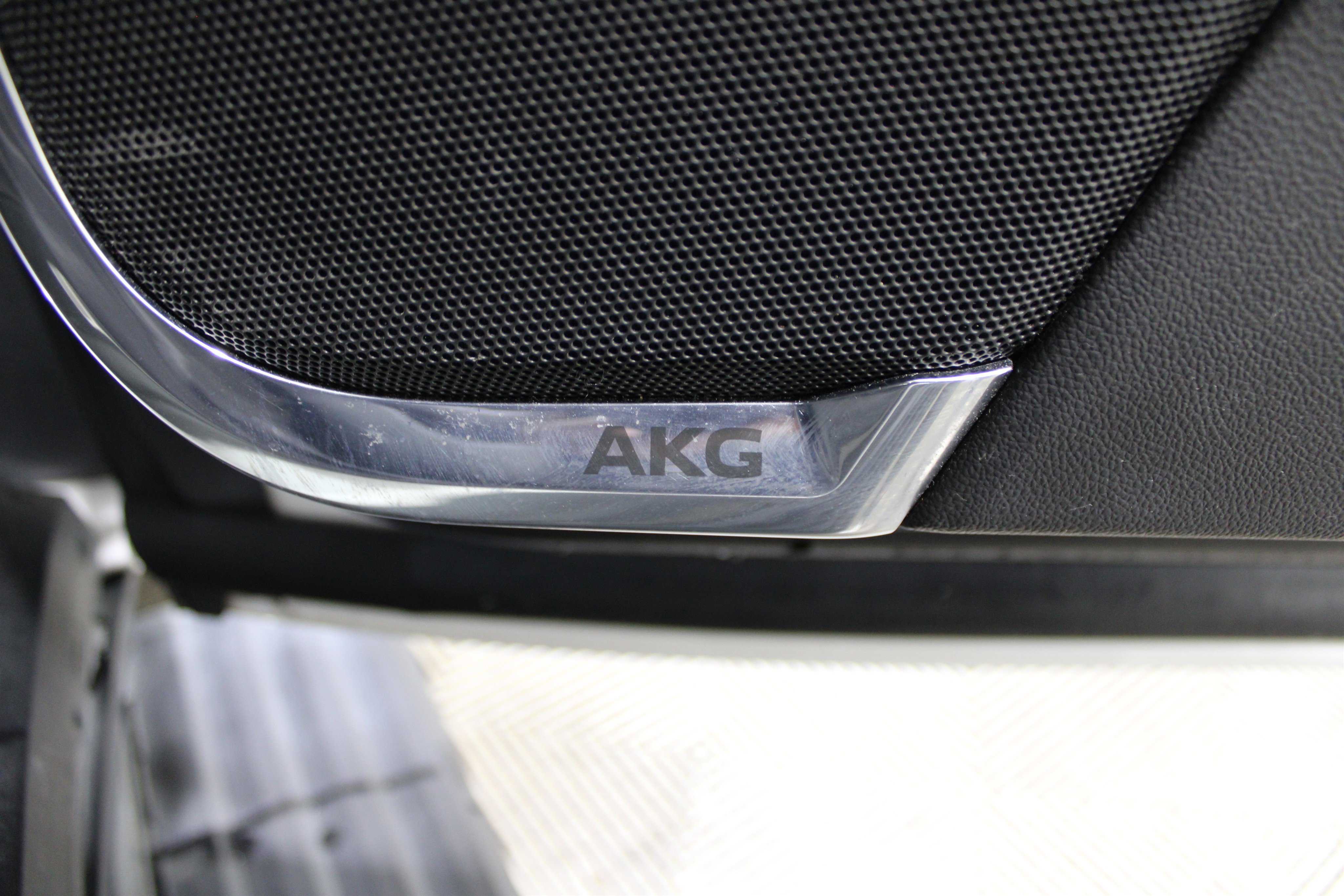 Certified 2024 Cadillac Escalade ESV Sport Platinum image 38