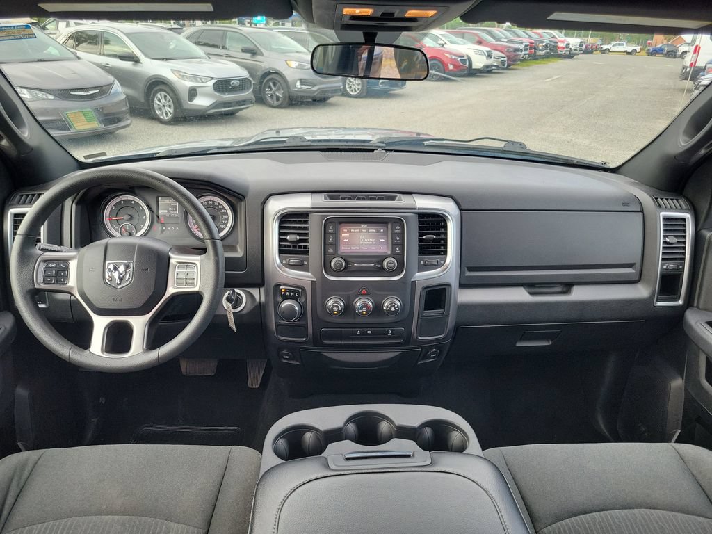 Used 2024 RAM 1500 Warlock RWD image 24