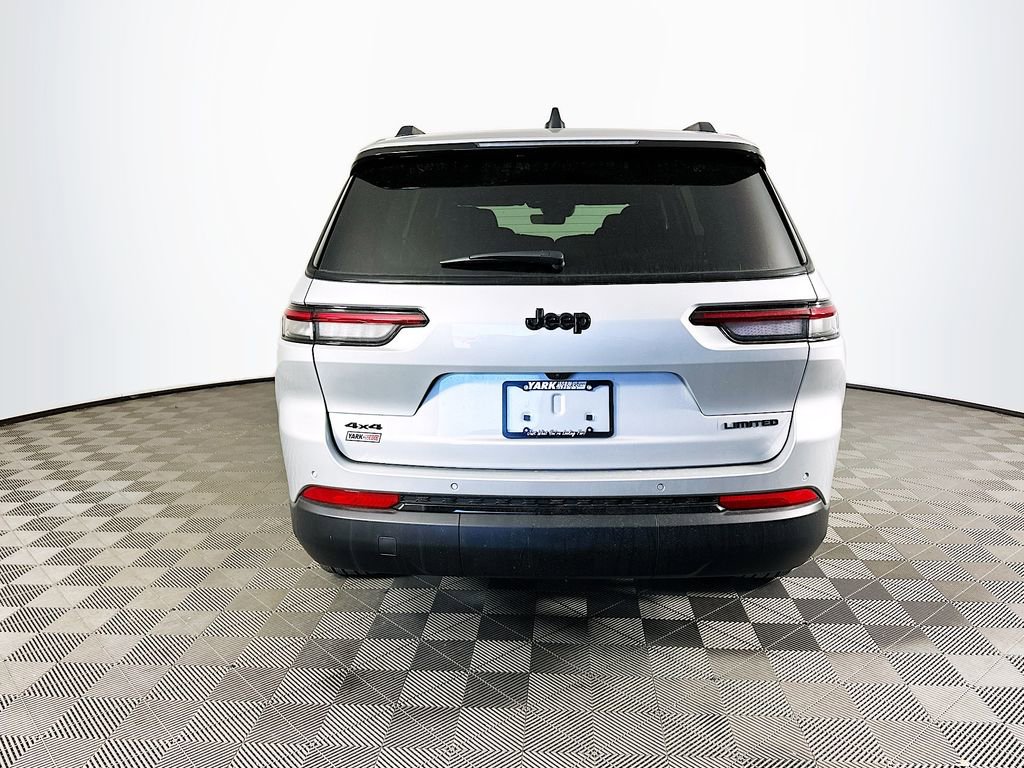 New 2025 Jeep Grand Cherokee L Limited w/ Black Appearance Package image 9