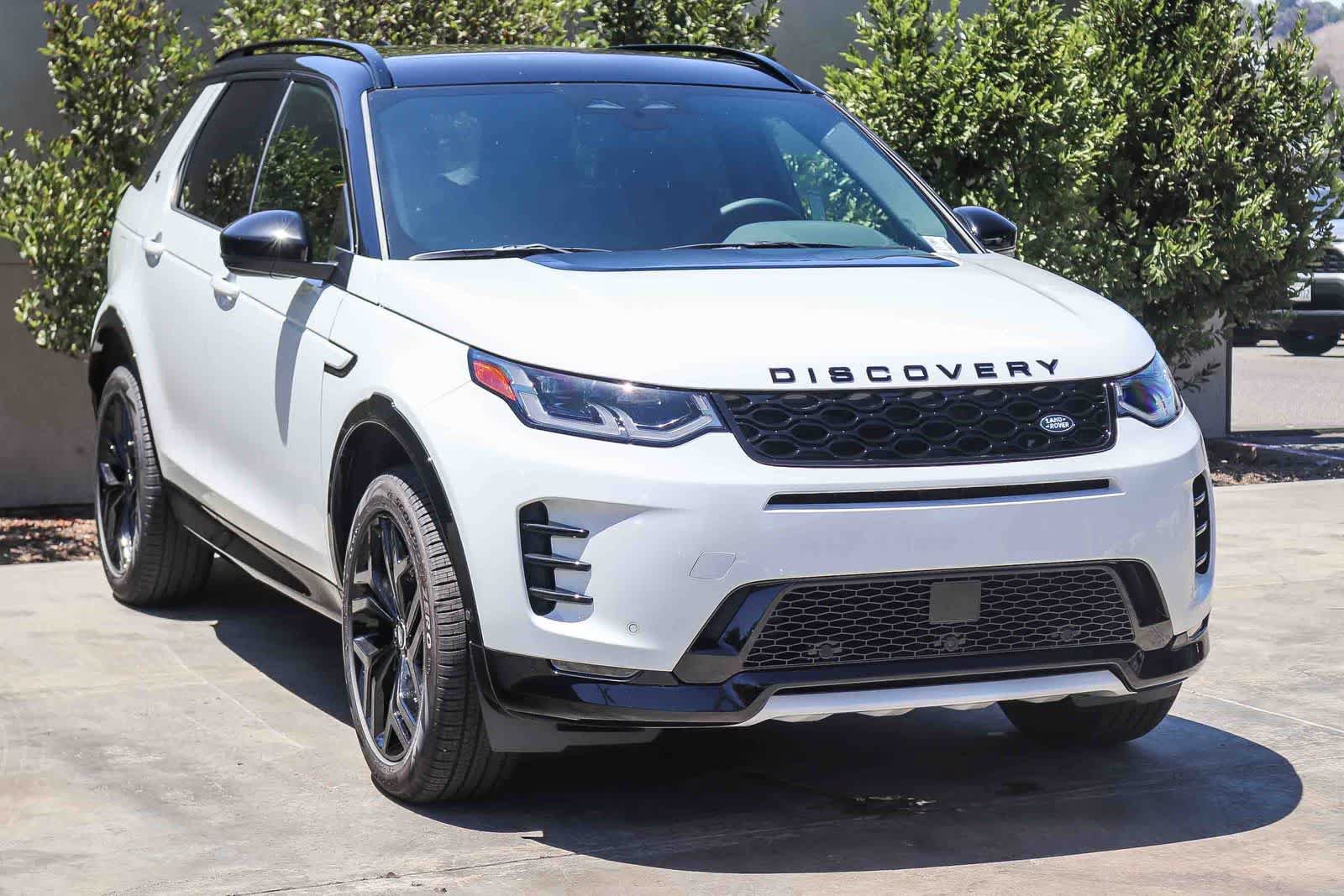 New 2026 Land Rover Discovery Sport Landmark AWD/4WD image 3
