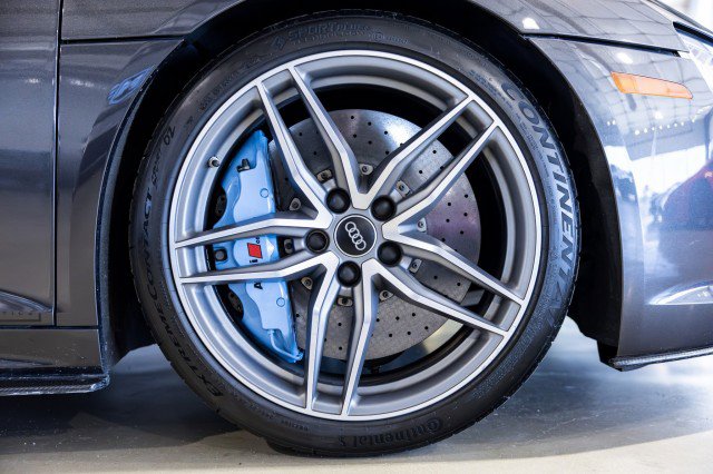 Used 2017 Audi R8 V10 plus image 32