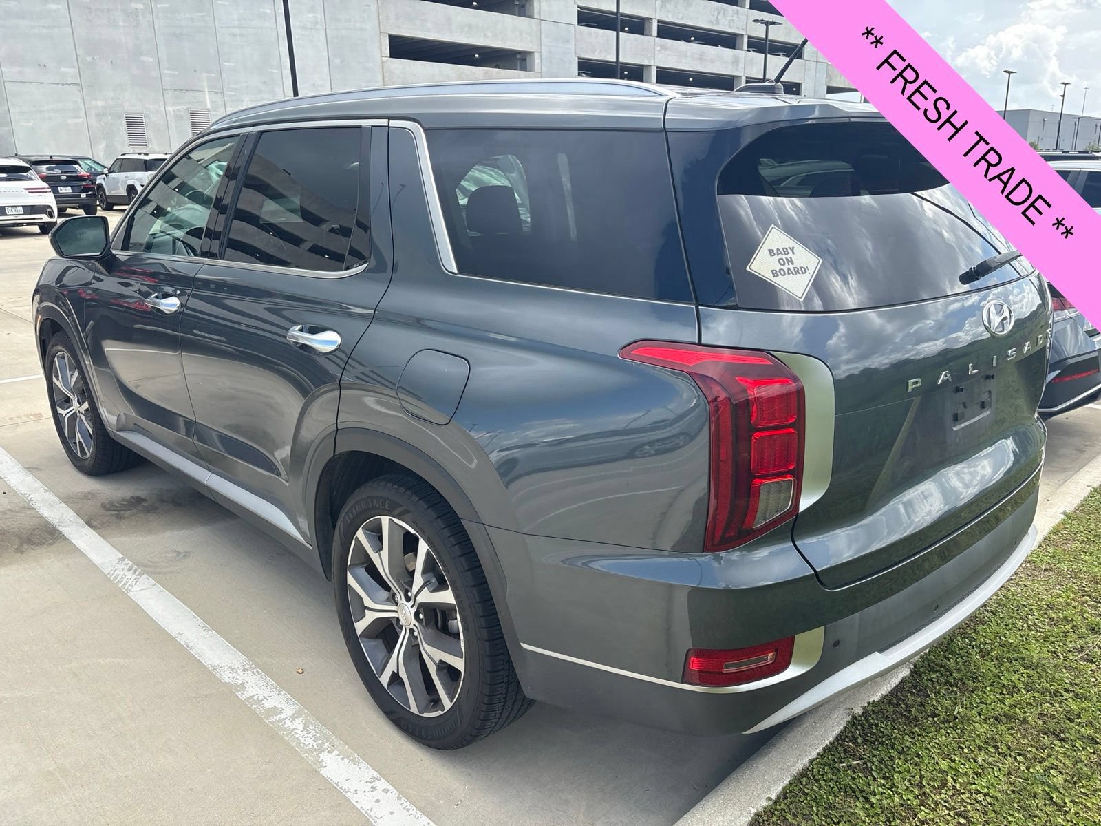 Used 2022 Hyundai Palisade SEL w/ Convenience Package FWD image 6