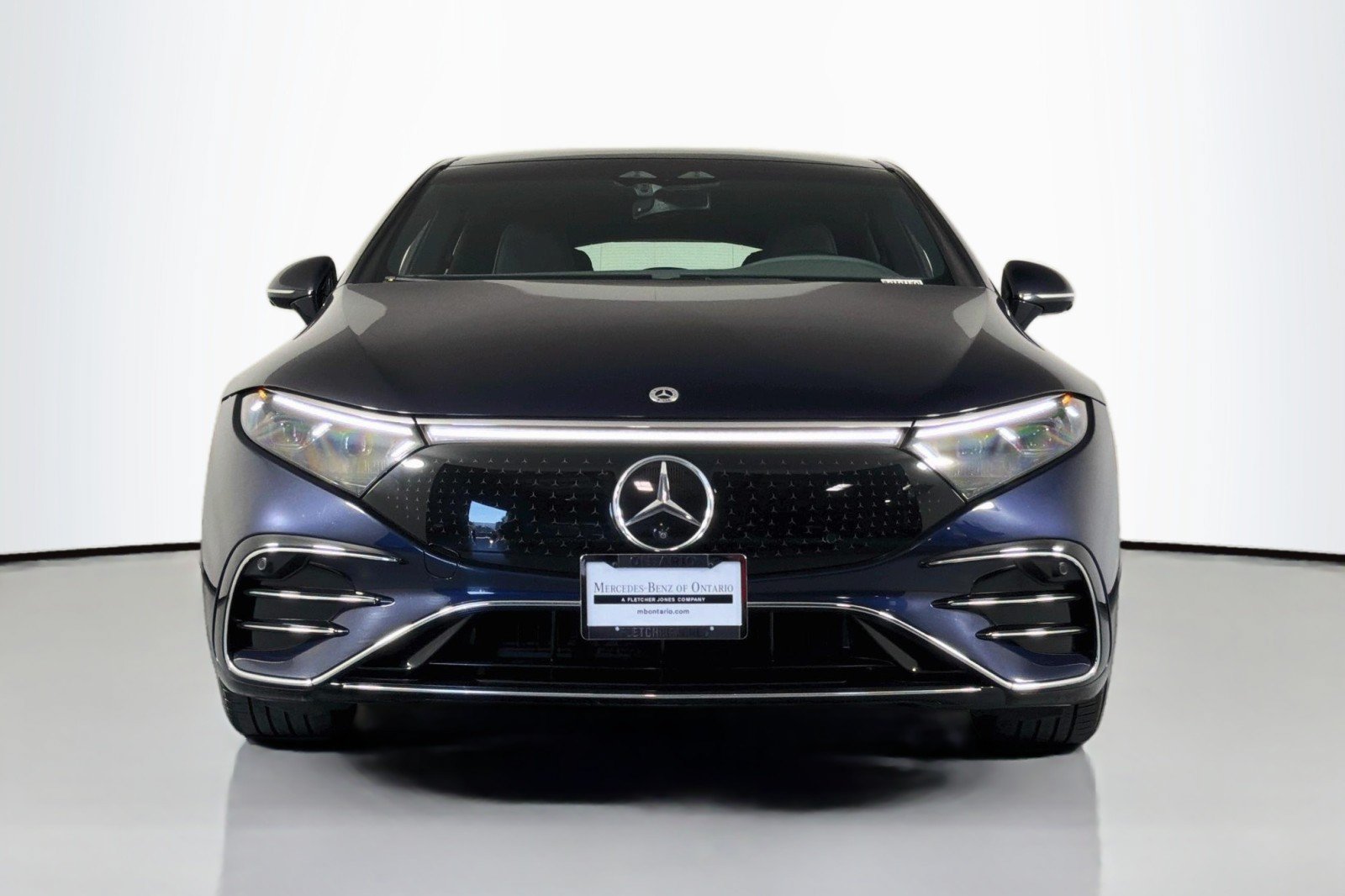 Certified 2022 Mercedes-Benz EQS 580 4MATIC Sedan image 2