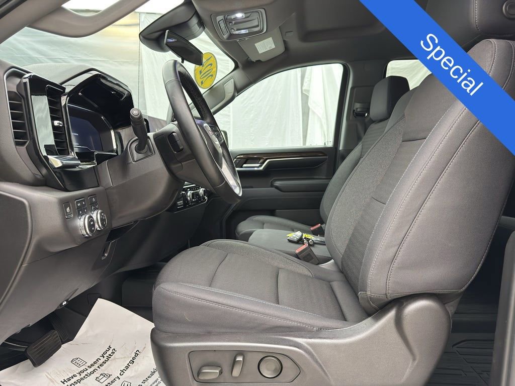 Used 2024 GMC Sierra 1500 Elevation image 15