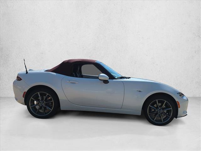 Used 2018 MAZDA MX-5 Miata Grand Touring RWD image 4