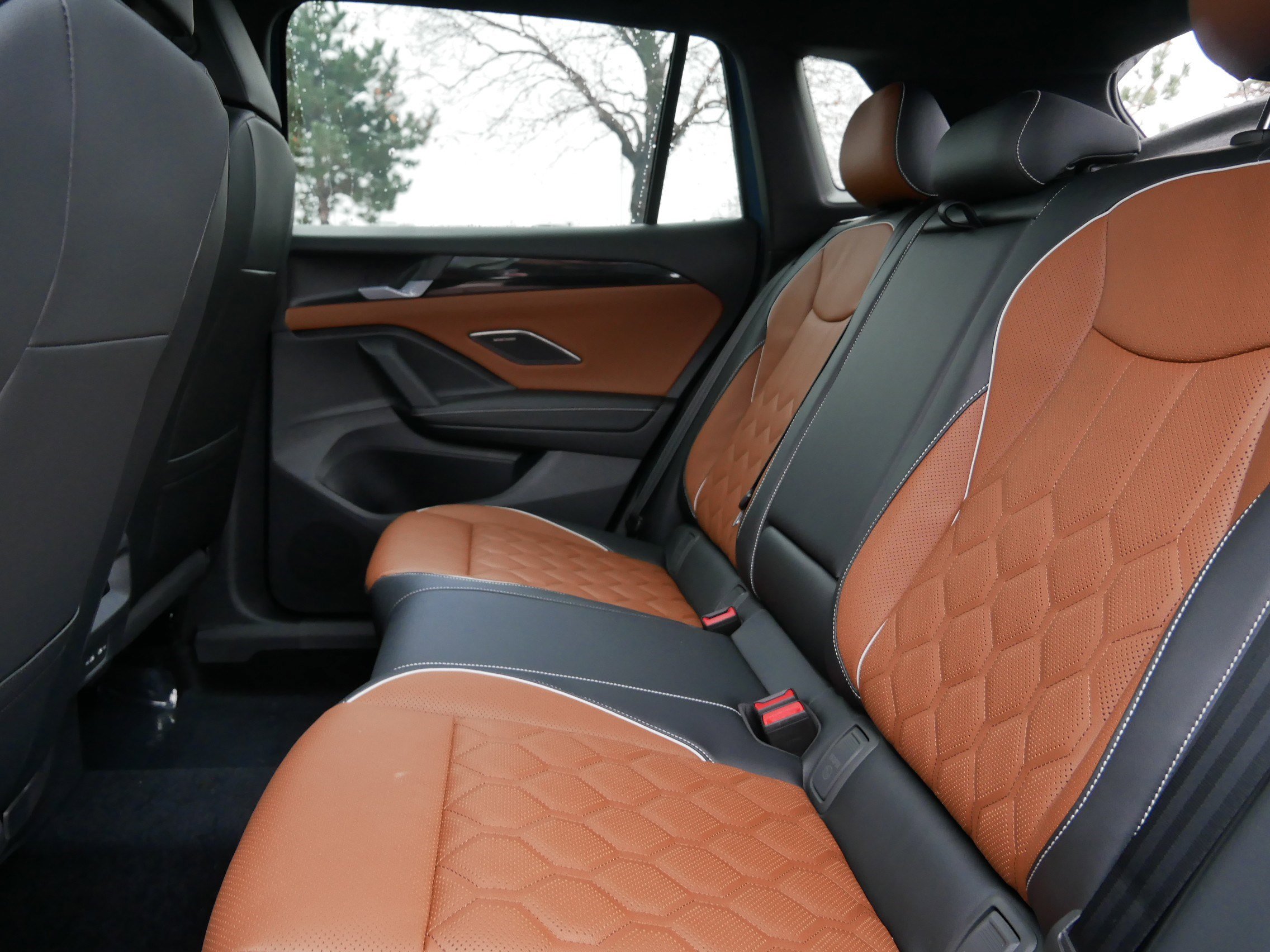 New 2026 Volkswagen Tiguan SEL R-Line image 5